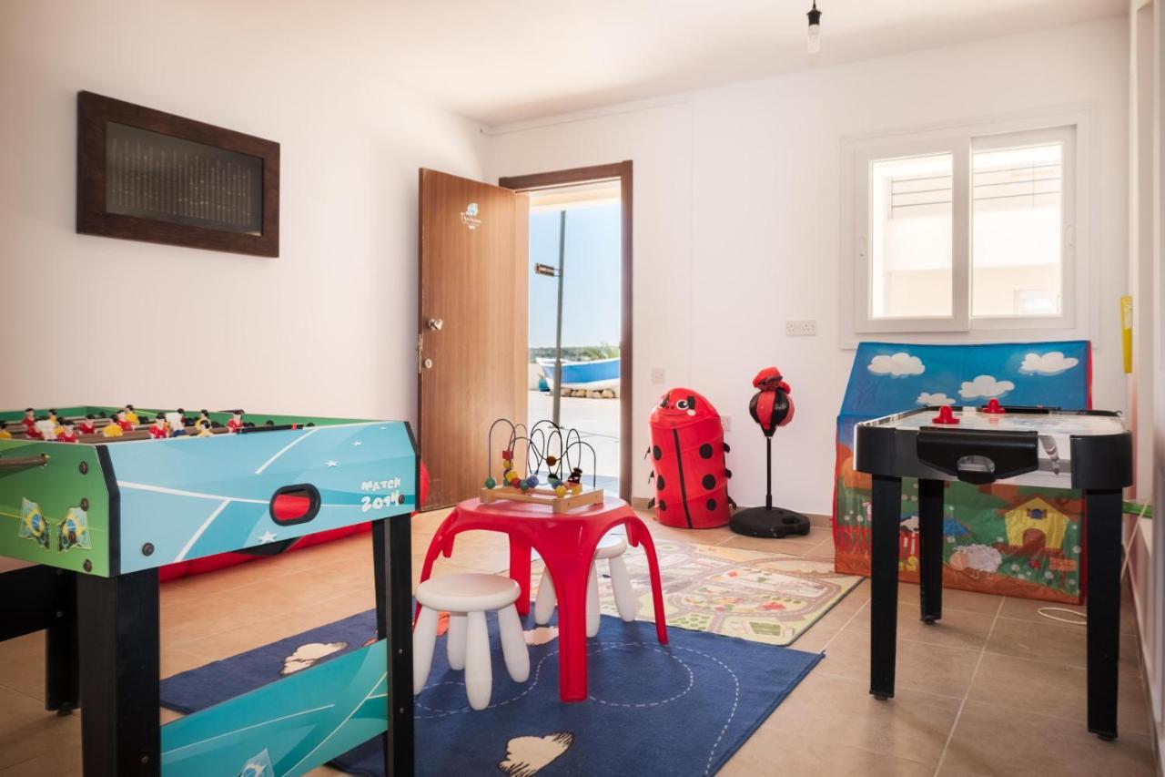 Thalassa Beach Family & Waterpark Resort Vokolidha Eksteriør billede